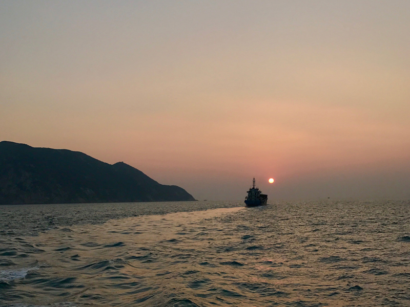Vanessa Rohlfs sunset at sea