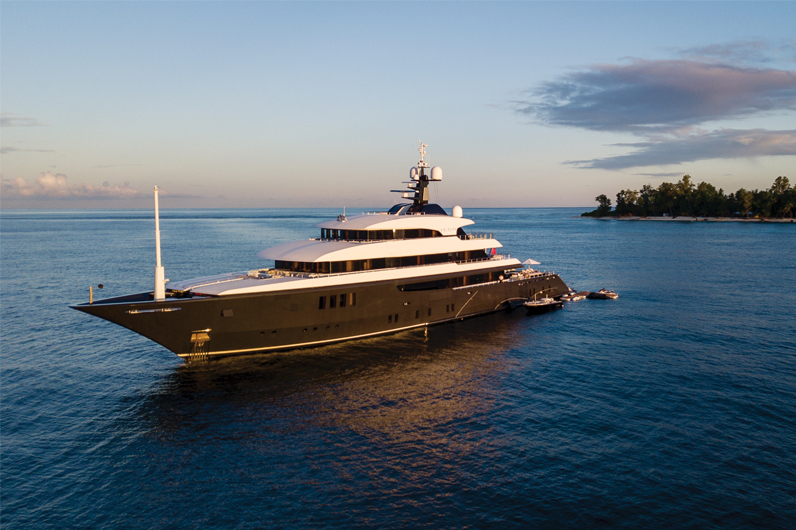 Superyacht Icon in the Seychelles