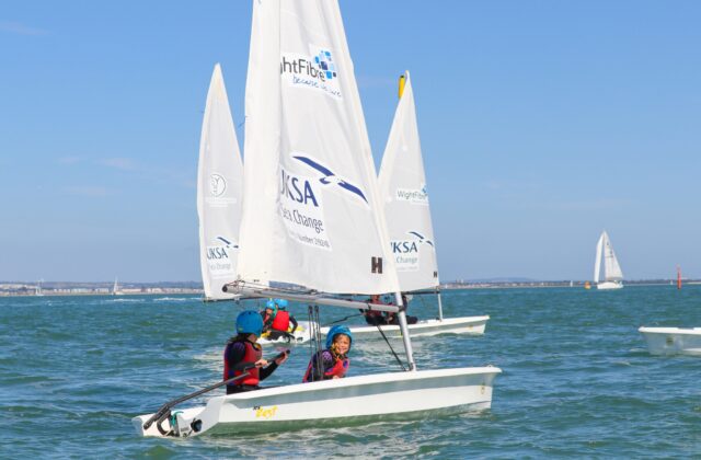 Learning to sail a dinghy with UKSA